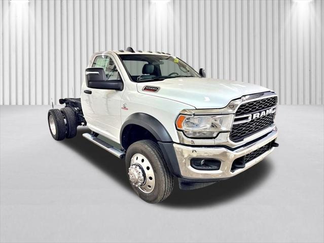 2024 RAM Ram 5500 Chassis Cab RAM 5500 TRADESMAN CHASSIS REGULAR CAB 4X4 60 CA