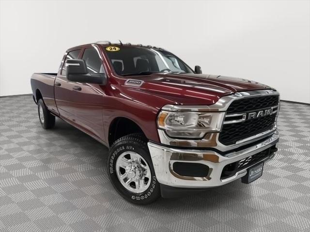 2024 RAM Ram 3500 RAM 3500 TRADESMAN CREW CAB 4X4 8 BOX