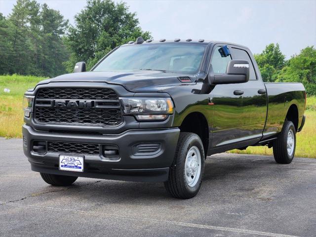 2024 RAM Ram 2500 RAM 2500 TRADESMAN CREW CAB 4X4 8 BOX