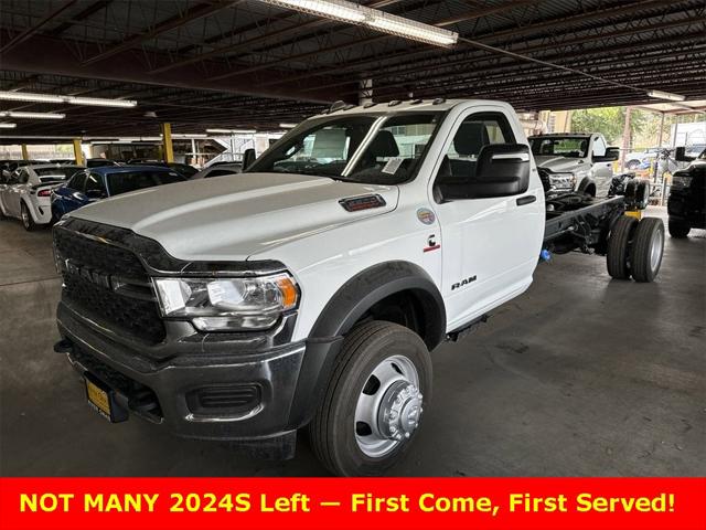 2024 RAM Ram 5500 Chassis Cab RAM 5500 SLT CHASSIS REGULAR CAB 4X4 120 CA