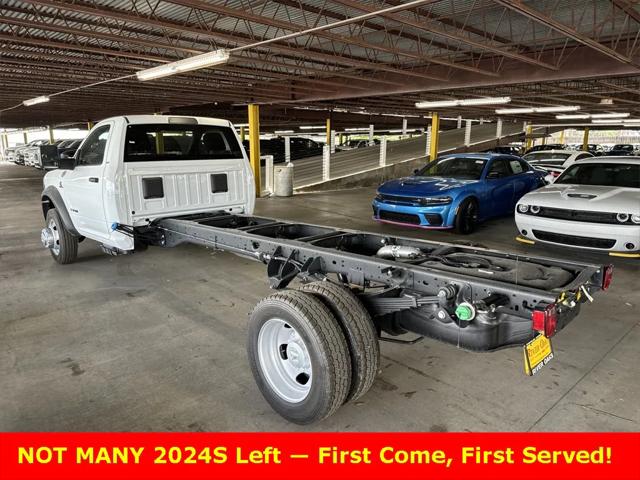 2024 RAM Ram 5500 Chassis Cab RAM 5500 SLT CHASSIS REGULAR CAB 4X4 120 CA