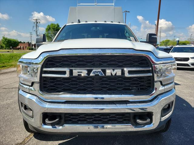 2024 RAM Ram 5500 Chassis Cab RAM 5500 TRADESMAN CHASSIS CREW CAB 4X4 84 CA