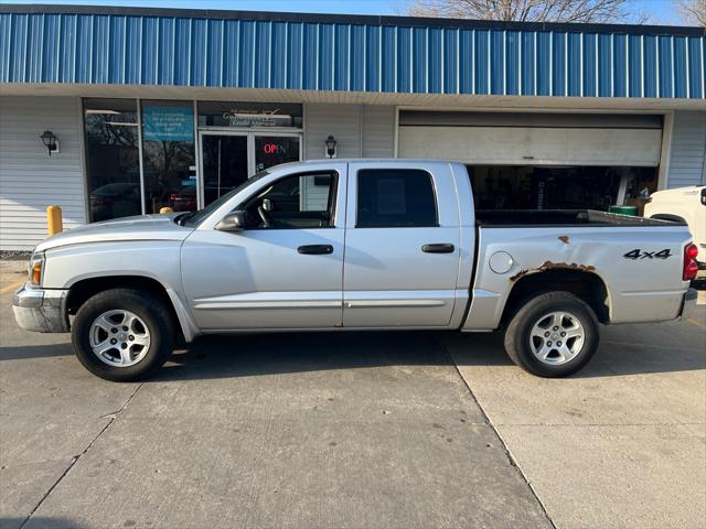 2005 Dodge Dakota SLT for sale in Des Moines, IA