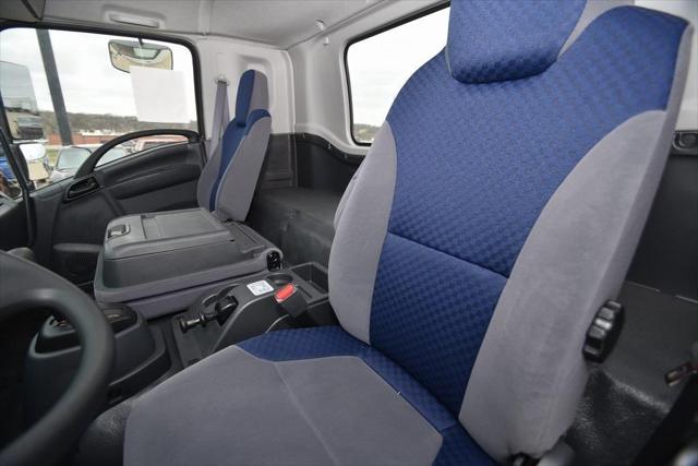 2025 Isuzu FTR Unknown