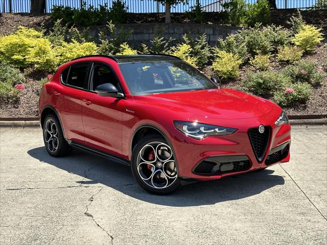 2024 Alfa Romeo Stelvio STELVIO VELOCE AWD