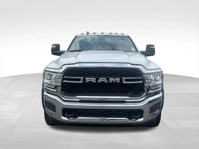 2024 RAM Ram 5500 Chassis Cab RAM 5500 TRADESMAN CHASSIS CREW CAB 4X4 60 CA
