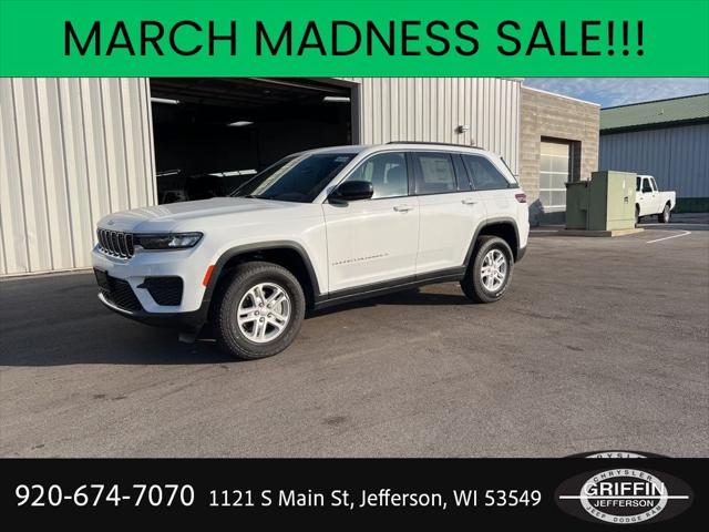2024 Jeep Grand Cherokee GRAND CHEROKEE LAREDO 4X4