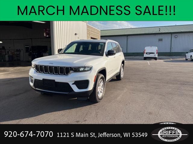 2024 Jeep Grand Cherokee GRAND CHEROKEE LAREDO 4X4