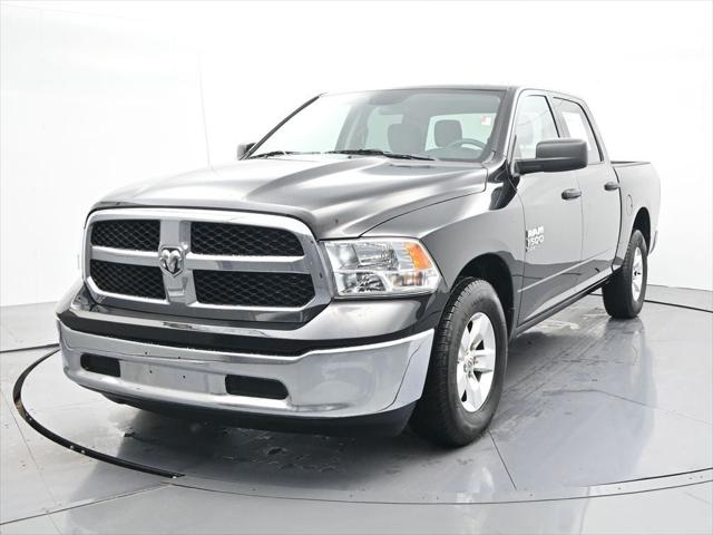 2022 RAM 1500 Classic SLT Crew Cab 4x2 57 Box 2022 RAM 1500 Classic SLT Crew Cab 4x2 57 Box