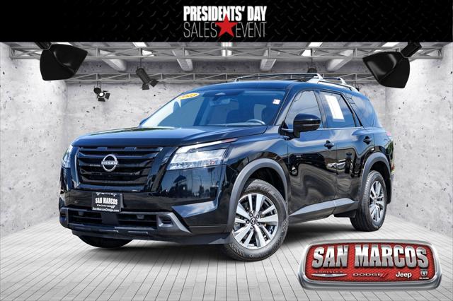 2023 Nissan Pathfinder SL FWD