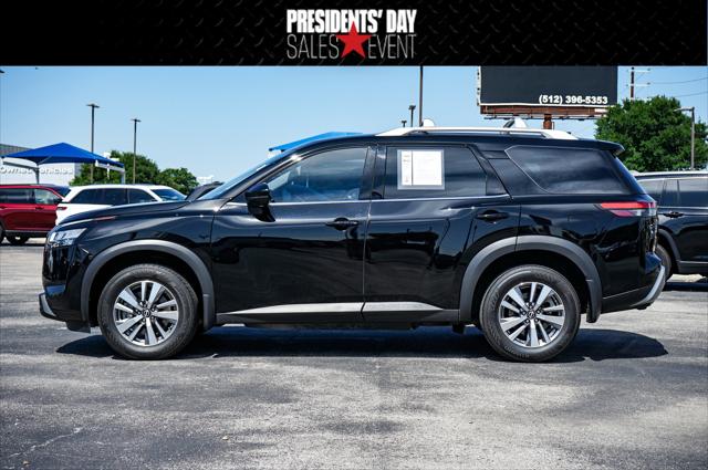 2023 Nissan Pathfinder SL FWD