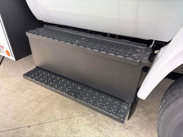2024 Ford F-750 Reg Cab