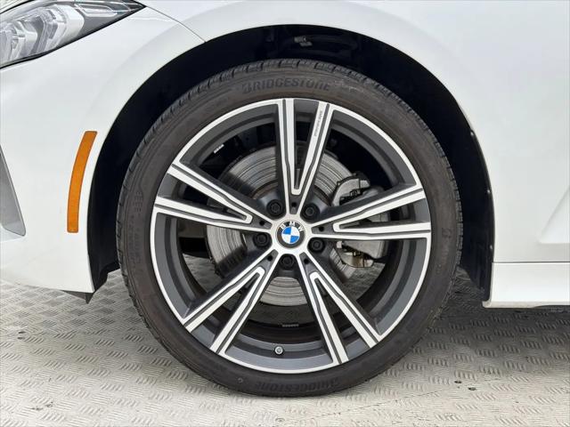 2024 BMW 3 Series 330i Sedan