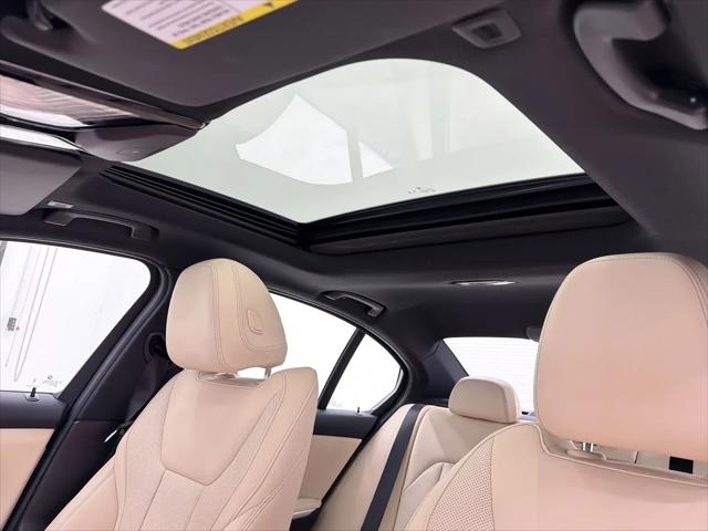 2024 BMW 3 Series 330i Sedan