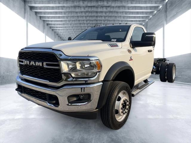 2024 RAM Ram 5500 Chassis Cab RAM 5500 TRADESMAN CHASSIS REGULAR CAB 4X4 84 CA