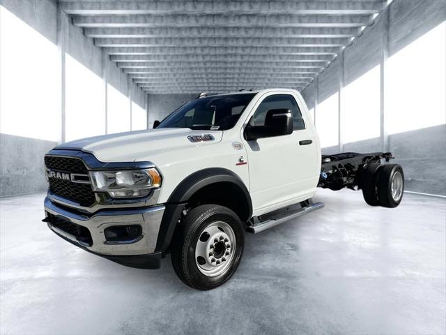 2024 RAM Ram 5500 Chassis Cab RAM 5500 TRADESMAN CHASSIS REGULAR CAB 4X4 84 CA