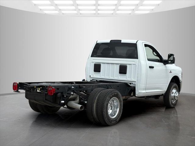2024 RAM Ram 3500 Chassis Cab RAM 3500 TRADESMAN CHASSIS REGULAR CAB 4X4 60 CA 2024 RAM Ram 3500 Chassis Cab RAM 3500 TRADESMAN CHASSIS REGULAR CAB 4X4 60 CA