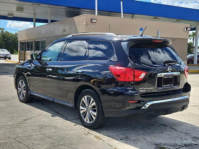 2018 Nissan Pathfinder SL 2018 Nissan Pathfinder SL