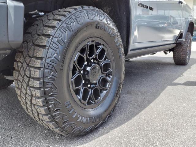 2024 Chevrolet Silverado 2500HD 4WD Crew Cab Standard Bed ZR2