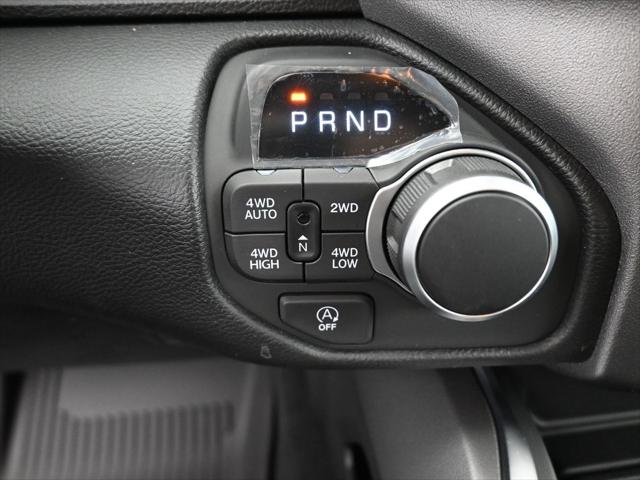 2025 RAM Ram 1500 RAM 1500 LONE STAR CREW CAB 4X4 57 BOX