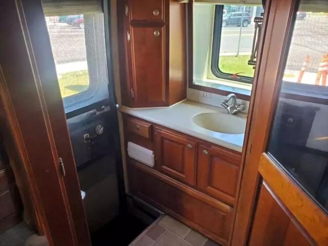 2006 Freightliner M2 MOTORHOME