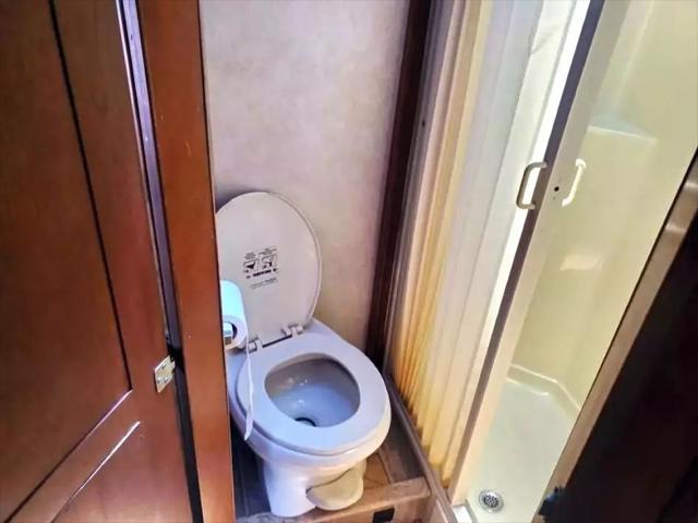 2006 Freightliner M2 MOTORHOME