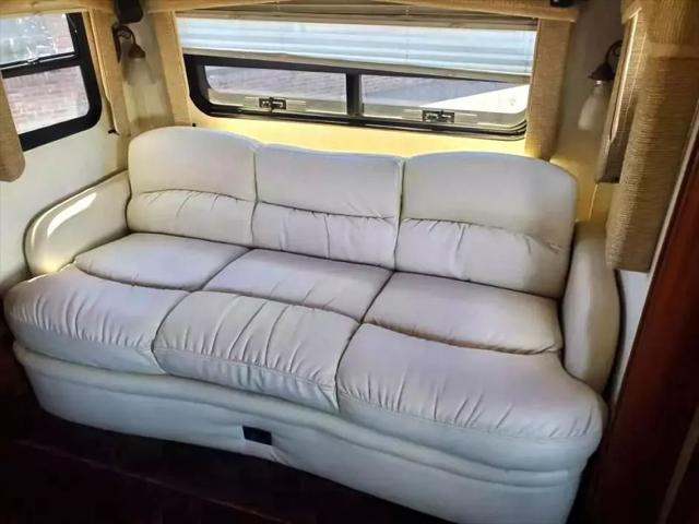 2006 Freightliner M2 MOTORHOME