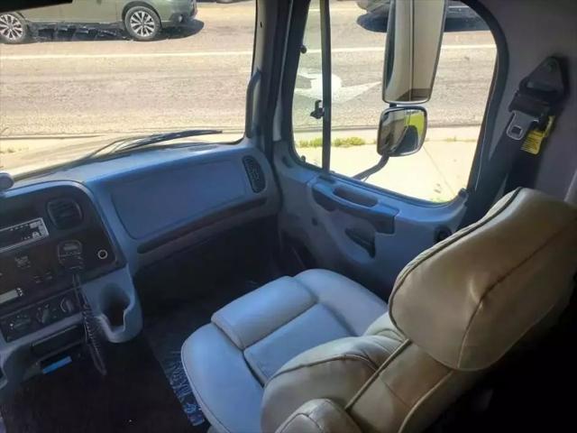 2006 Freightliner M2 MOTORHOME