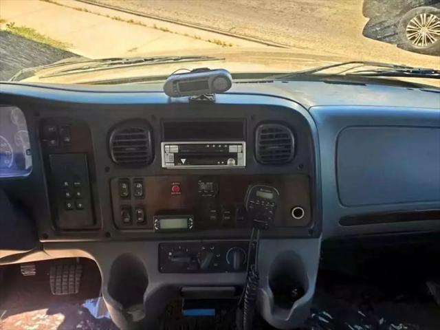 2006 Freightliner M2 MOTORHOME