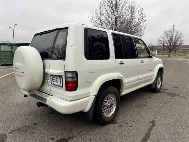 2000 Isuzu Trooper Limited