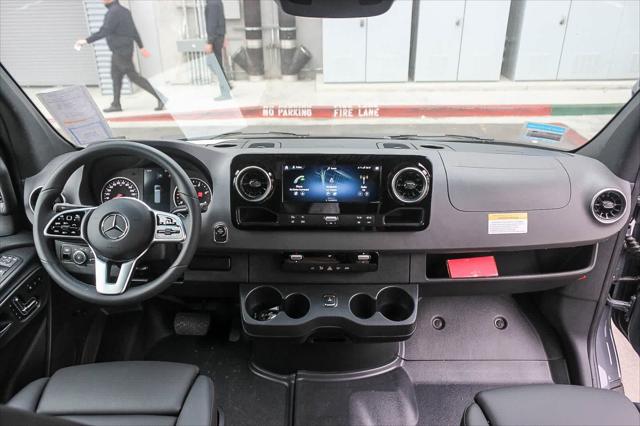 2023 Mercedes-Benz Sprinter 2500 Standard Roof 4-Cyl Diesel HO