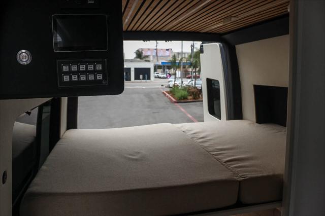 2023 Mercedes-Benz Sprinter 2500 Standard Roof 4-Cyl Diesel HO