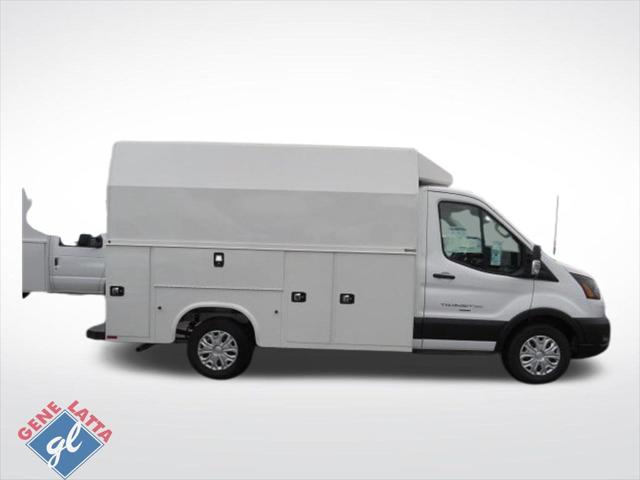 2024 Ford Transit Cutaway Base