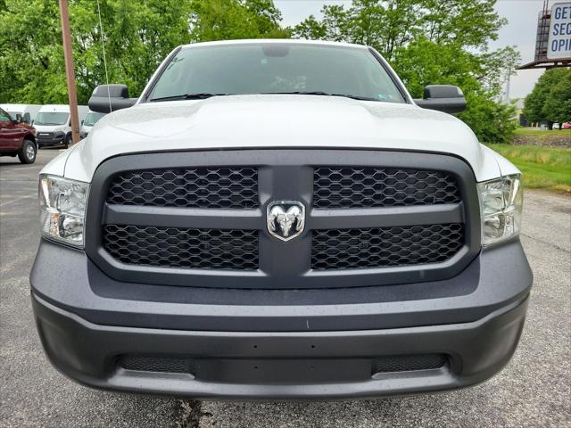 2024 RAM Ram 1500 Classic RAM 1500 CLASSIC TRADESMAN QUAD CAB 4X4 64 BOX