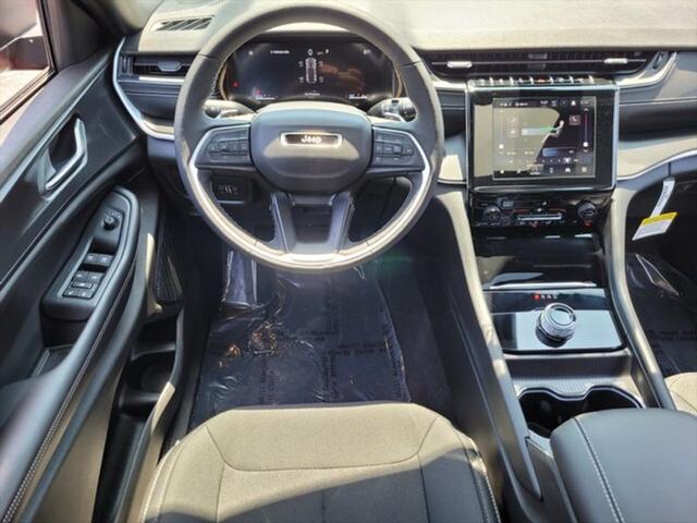 2024 Jeep Grand Cherokee Laredo X 4x2