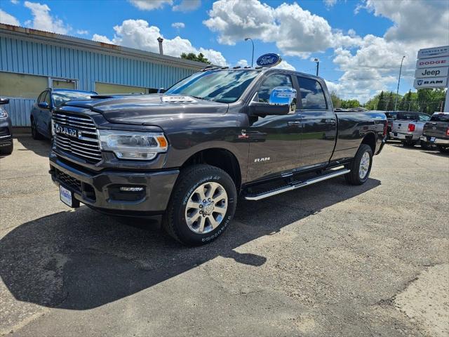 2024 RAM Ram 3500 RAM 3500 LARAMIE CREW CAB 4X4 8 BOX 2024 RAM Ram 3500 RAM 3500 LARAMIE CREW CAB 4X4 8 BOX