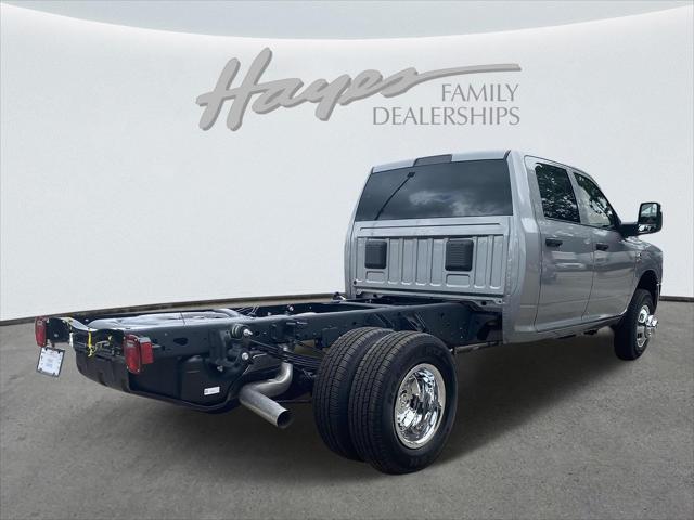 2024 RAM Ram 3500 Chassis Cab RAM 3500 TRADESMAN CREW CAB CHASSIS 4X2 60 CA