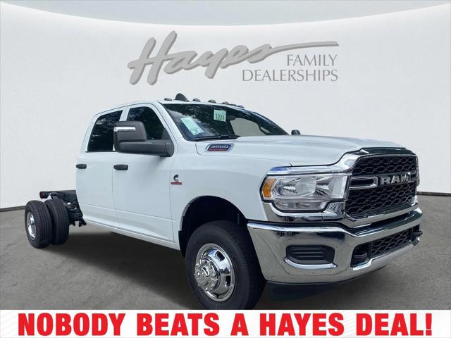 2024 RAM Ram 3500 Chassis Cab RAM 3500 TRADESMAN CREW CAB CHASSIS 4X2 60 CA