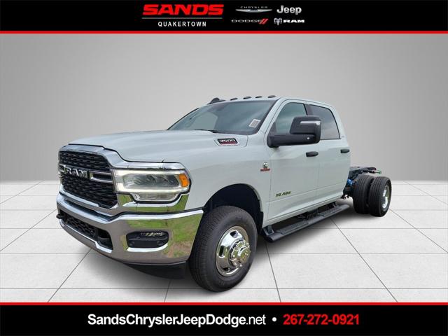 2024 RAM Ram 3500 Chassis Cab RAM 3500 SLT CREW CAB CHASSIS 4X4 60 CA