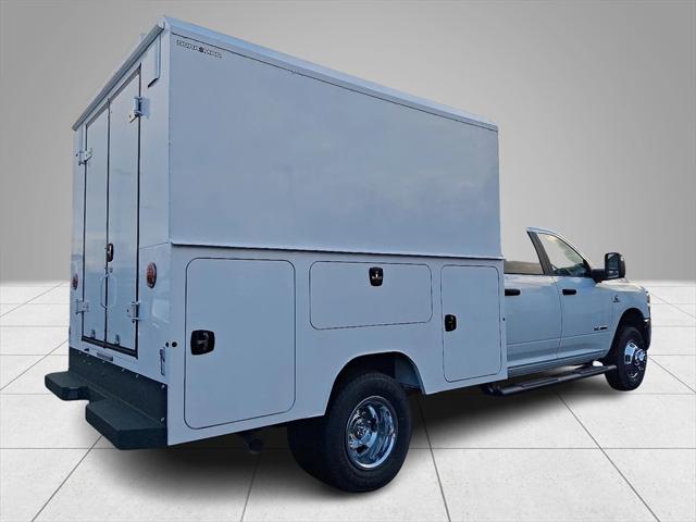 2024 RAM Ram 3500 Chassis Cab RAM 3500 SLT CREW CAB CHASSIS 4X4 60 CA