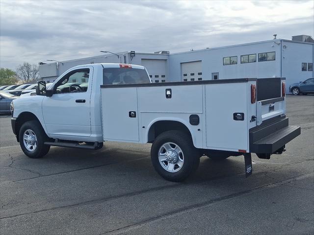2024 RAM Ram 3500 Chassis Cab RAM 3500 TRADESMAN CHASSIS REGULAR CAB 4X4 60 CA