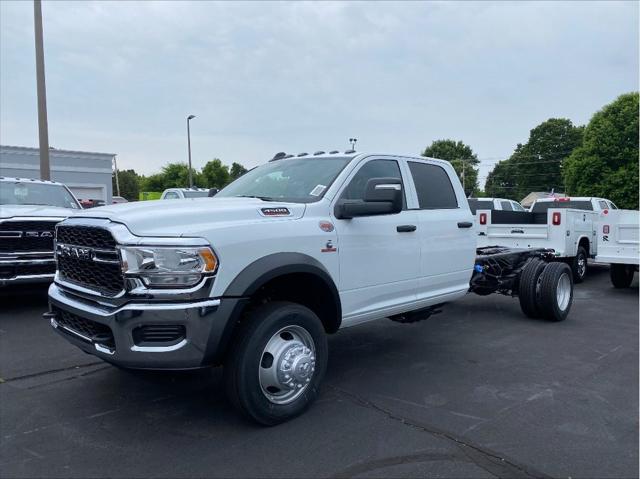 2024 RAM Ram 4500 Chassis Cab RAM 4500 TRADESMAN CHASSIS CREW CAB 4X4 84 CA