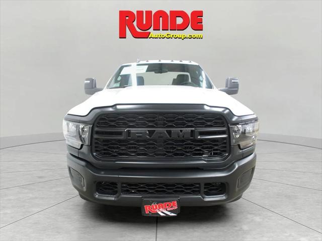 2024 RAM Ram 3500 Chassis Cab RAM 3500 TRADESMAN CHASSIS REGULAR CAB 4X4 60 CA