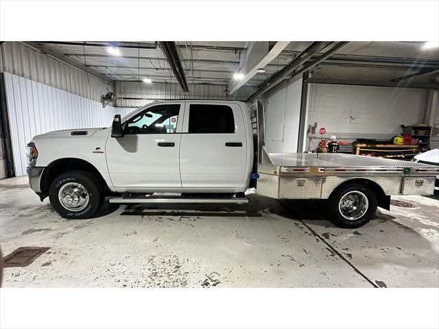 2024 RAM Ram 3500 Chassis Cab RAM 3500 TRADESMAN CREW CAB CHASSIS 4X4 60 CA