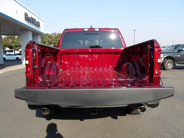 2025 Ram 1500 Big Horn Crew Cab 4x4 5'7" Box