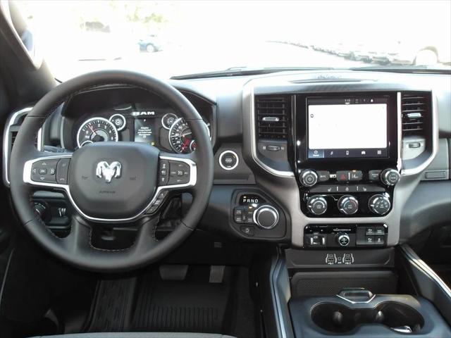 2025 Ram 1500 Big Horn Crew Cab 4x4 5'7" Box