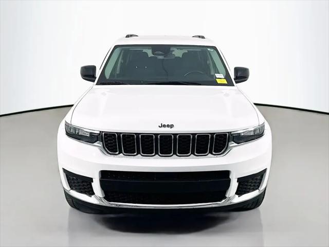 2022 Jeep Grand Cherokee L Laredo 4x4