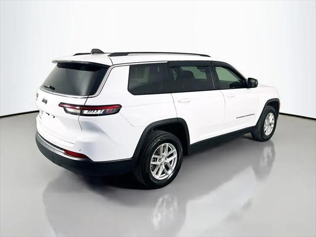 2022 Jeep Grand Cherokee L Laredo 4x4