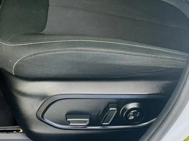 2022 Jeep Grand Cherokee L Laredo 4x4