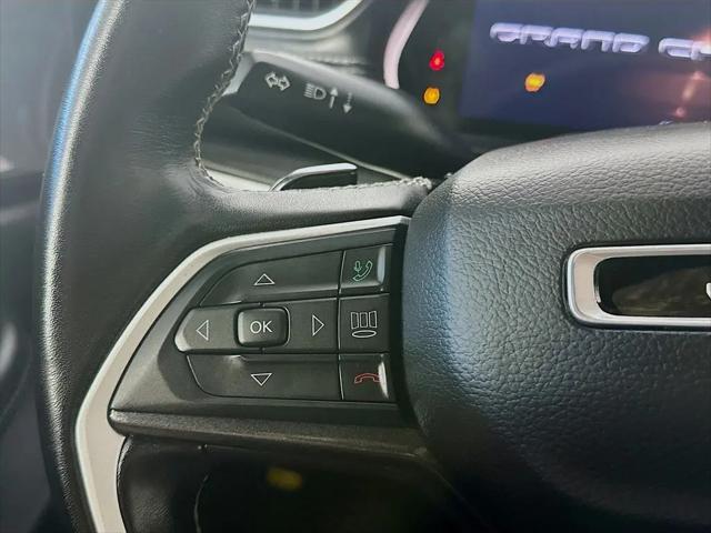 2022 Jeep Grand Cherokee L Laredo 4x4
